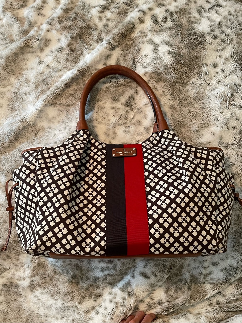 ♠️Kate Spade♠️ Black & White Diaper Bag with Red and Tan Accents & Changing Pad - Picture 2 of 10